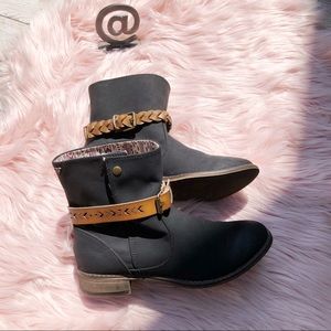 Roxy | Skye Black Brown Ankle Boots 6.5